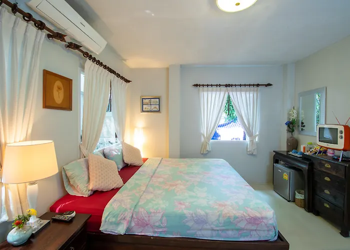 Banyan House Samui Bed And Breakfast (Adults Only)